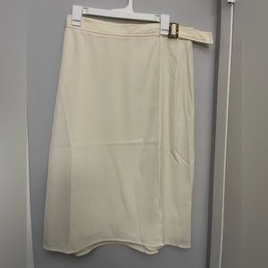 Max Studio Cream Tie-Waist Wrap Skirt. Size 10.NWT